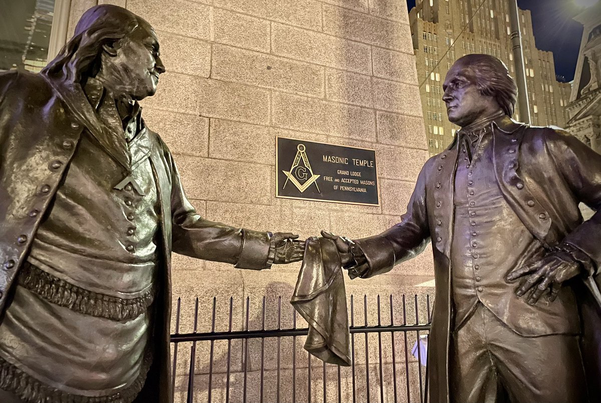 Last private magic show for the Philadelphia Free Masons. One more public show to go for the Media Arts Council and then I’m taking next year off! Need to get back to travel &amp; photography 📷✈️🌄⛰