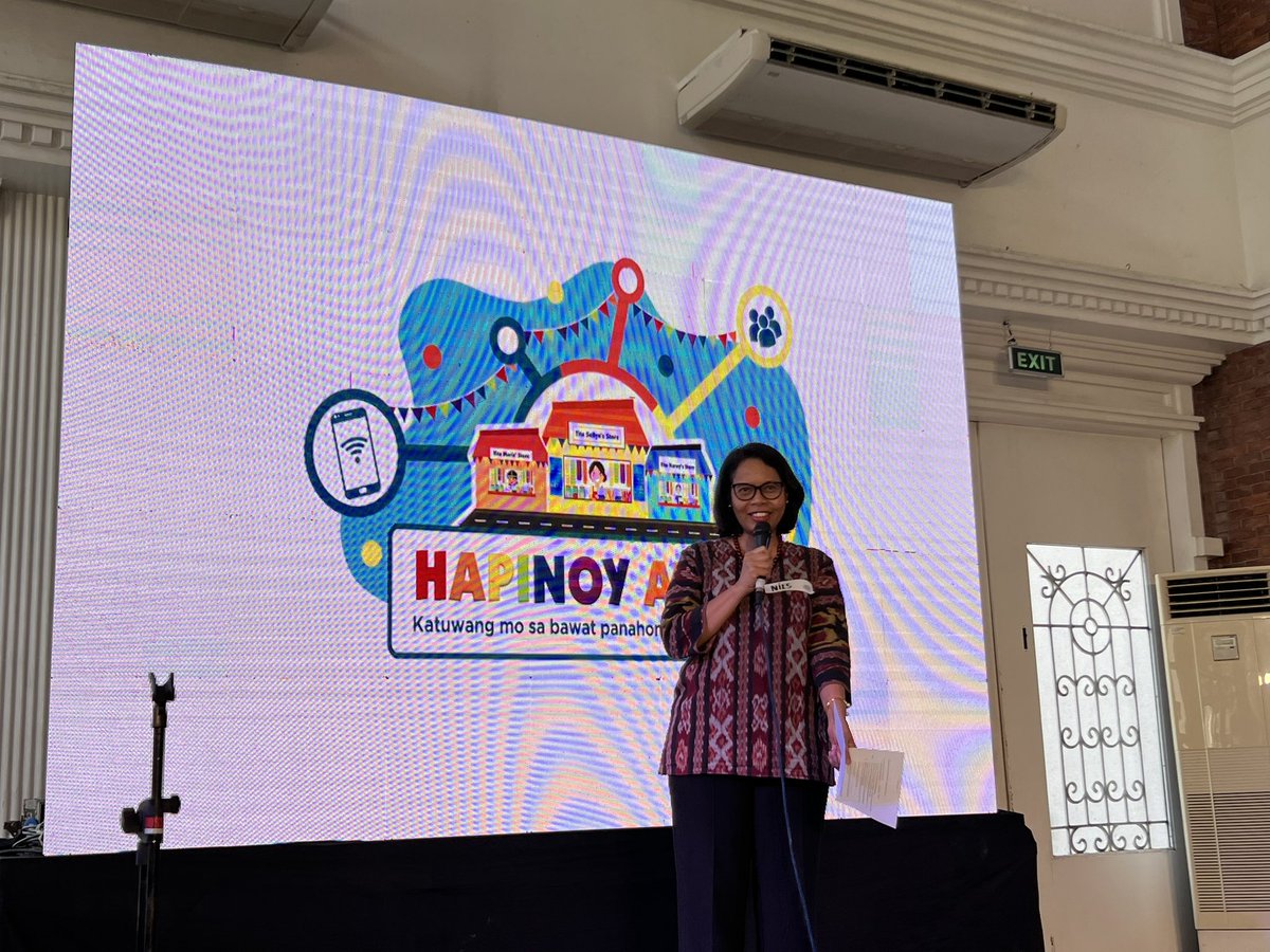 hapinoy's tweet photo. Ms Nies Purwati of @Qualcomm @QualcommforGood sharing her message. #HapinoyAt15 #wirelessreach #sarisaristores #digitaltransformation https://t.co/Vx6Pse8zQ3