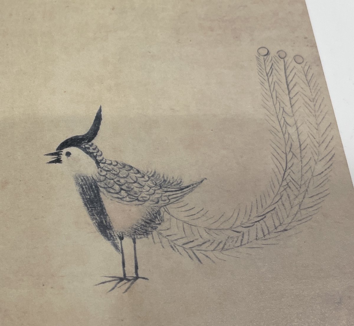 三代将軍の徳川家光は絶妙にゆるい味わいの動物の絵を描いたことで知られていて、左の木兎図が有名。右の鳳凰図は俗に「ピヨピヨ鳳凰」と呼ばれる(鳳凰と言い切る勇気) 