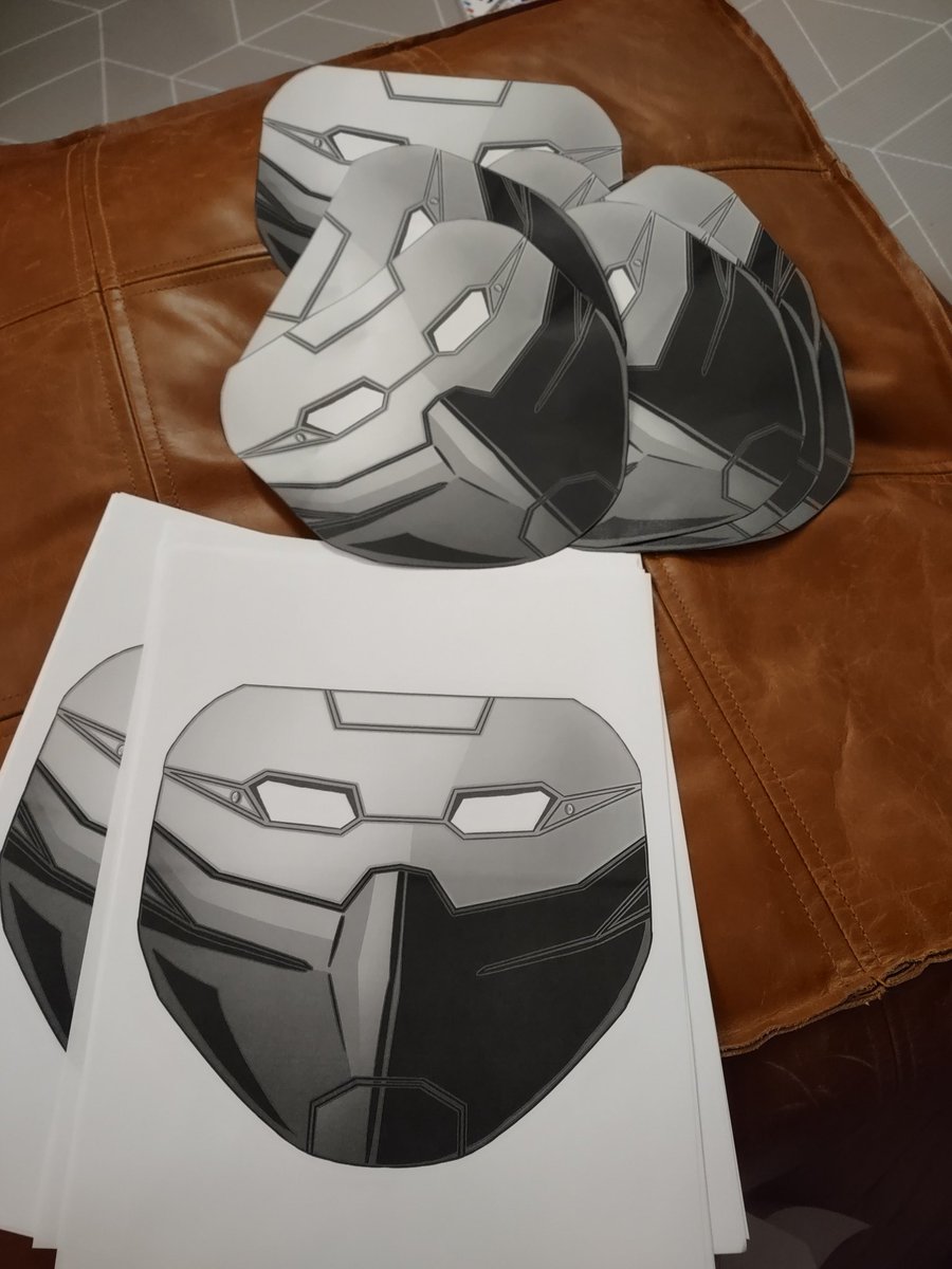 laurcunn's tweet photo. Time to create my Foe army for the comicon. #friendoffoe https://t.co/u71qqnMyZ6