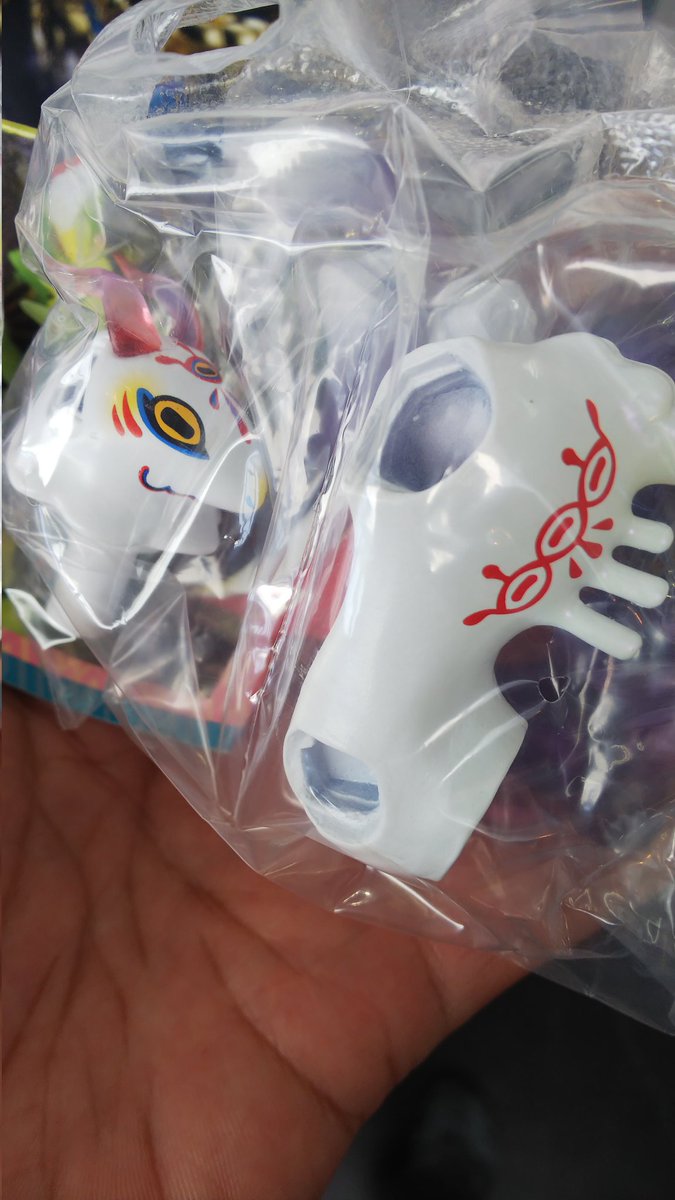 石榴あたった
紫が一番好きな色なのでクリアパーツが紫の石榴は大当たりやで 