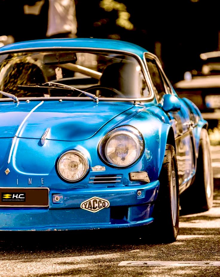 heragu2002's tweet photo. 💎🇫🇷🥇Clásicos nunca pasan 🥇🇫🇷💎
#alpine #alpinea110 #alpineclassic #alpinerenaultclassic #rsspirit #renaultgroup #classiccars #frenchcars https://t.co/6mOFcbeuJE