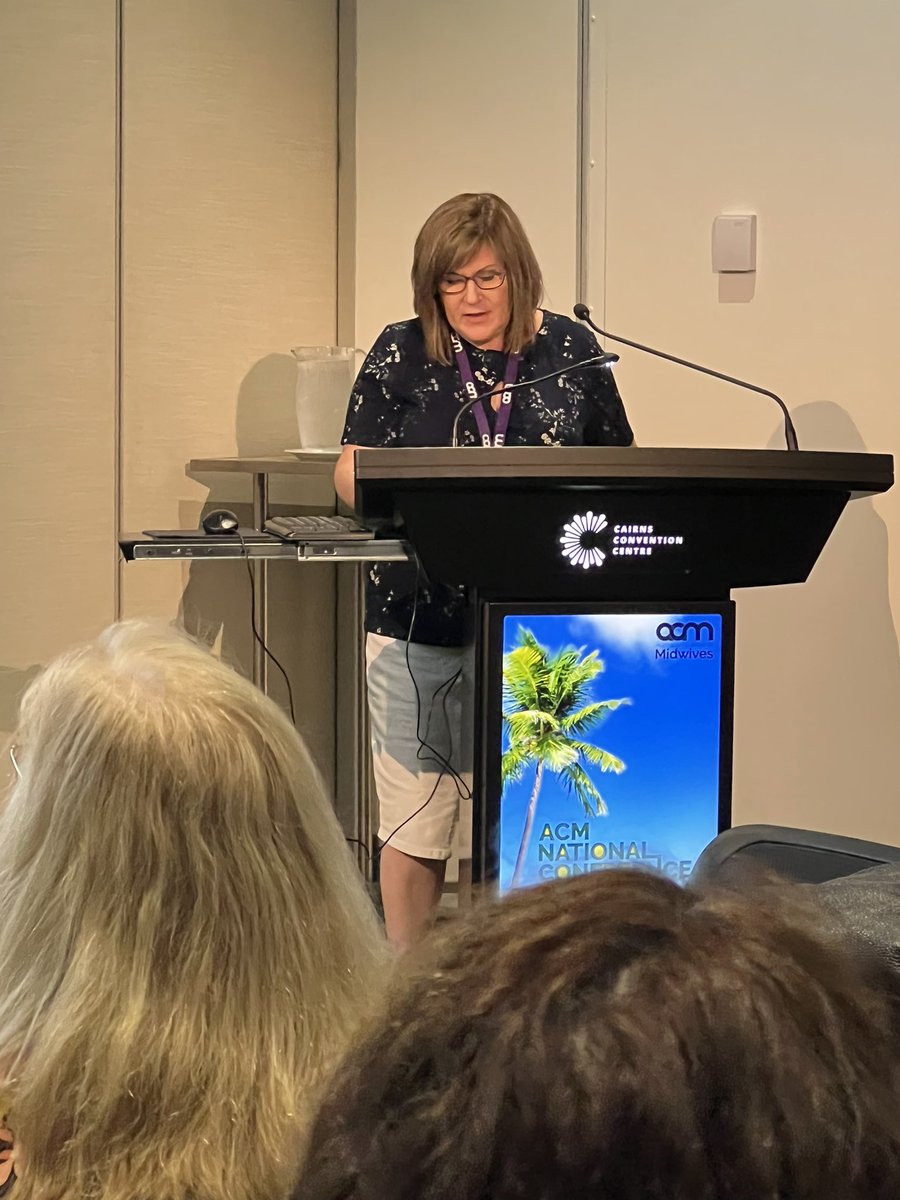 A fantastic presentation by Dr Carolyn Bailey who spoke about telephone triage in midwifery practice @FedUniAustralia <a href="/MidwivesACM/">ACM</a> <a href="/HelenHall_mid/">Helen Hall</a> #ACM2022