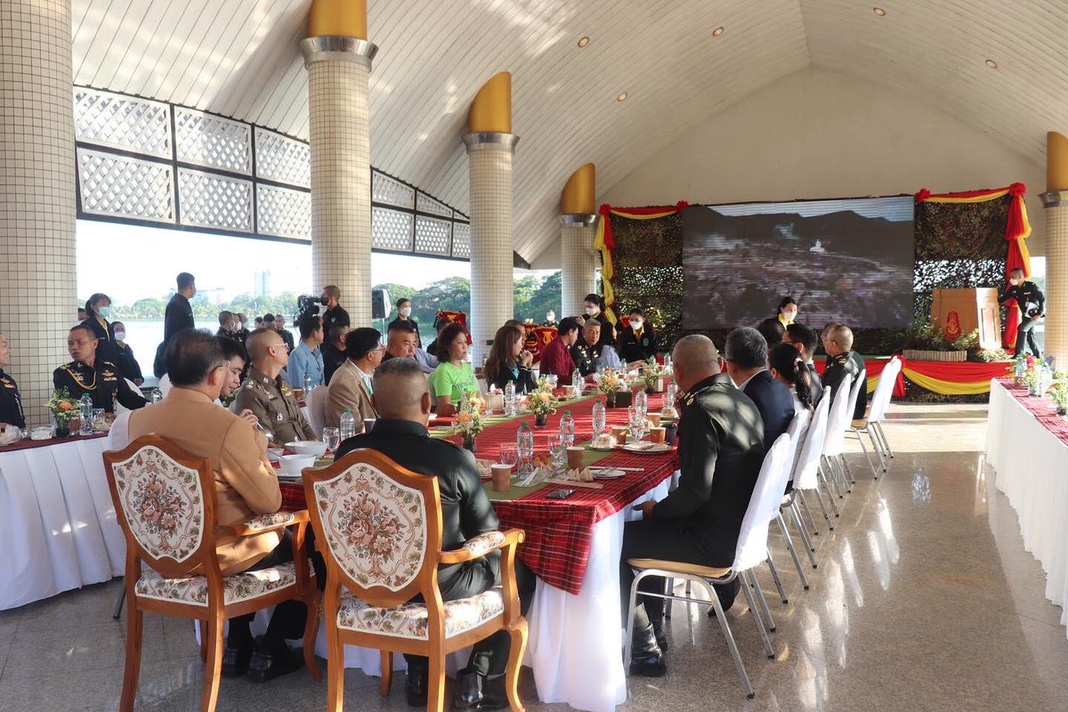 ascom2army2's tweet image. ทภ.2 จัดการประชุมสภากาแฟกับหัวหน้าส่วนราชการและผู้ประกอบธุรกิจ ในพื้นที่ จว.น.ม. วันที่ 14 ก.ย. 65 ผบ.บชร.2 ร่วมประชุมสภากาแฟ ณ ลานนวมินทร์ สวนน้ำฯ ร.9 จว.น.ม.
#กองทัพภาคที่2
#กองบัญชาการช่วยรบที่2