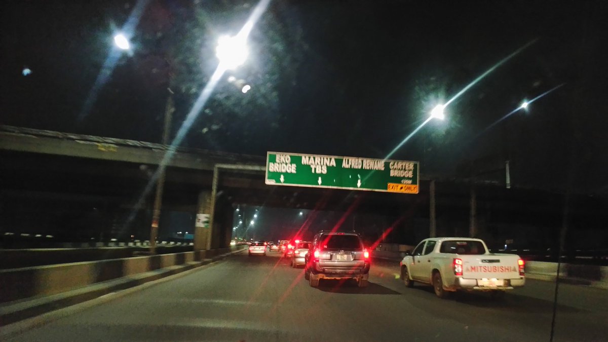 trafficbutter's tweet image. "@Austynzogs: 05h42: #3RDMB-Adeniji-Ilubirin-Okesuna towards Obalende FREE ATM