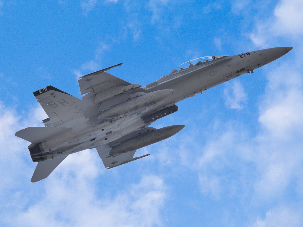 MilAirPhoto's tweet photo. #f18d #legacyhornet with #vmfat101 #sharpshooters leaving @MCASMiramarCA #AvGeek #milair #Planespotting #f18 https://t.co/jvLjn8S3LT