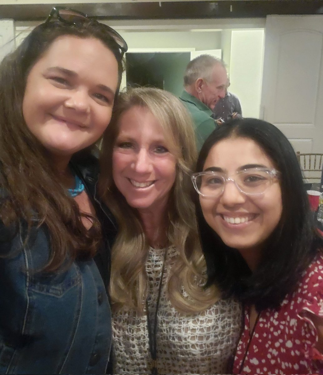 Melissa Vaughan tweet media