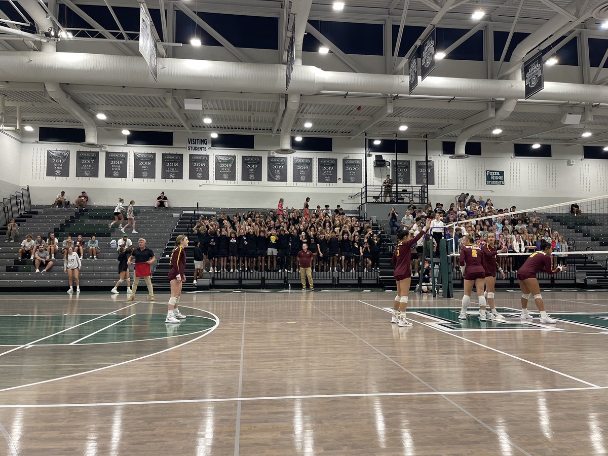 Wizardvball's tweet photo. A Wizard VICTORY tonight as the 🏐team sweeps Fossil Ridge 3-0! Great win. A BIG THANKS to our student body for showing up and supporting the team! YOU are appreciated. #schoolspirit #teamwork #nevergiveup @wizardprincipal @gtribsports @coloradopreps @CHSAANow https://t.co/TFtRdbBjBx