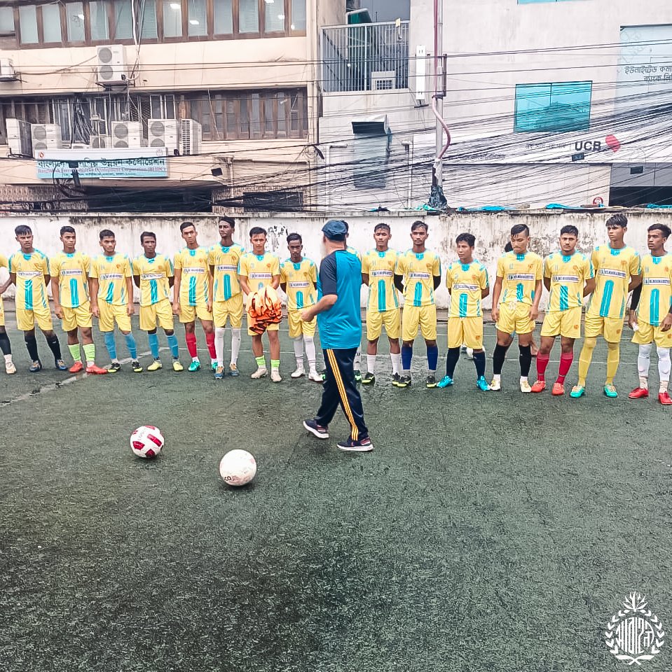 CTGAbahaniLtd's tweet photo. First day at the office📸
#CALU18 #BuildingFuture🌟 https://t.co/73gaHNC1v0