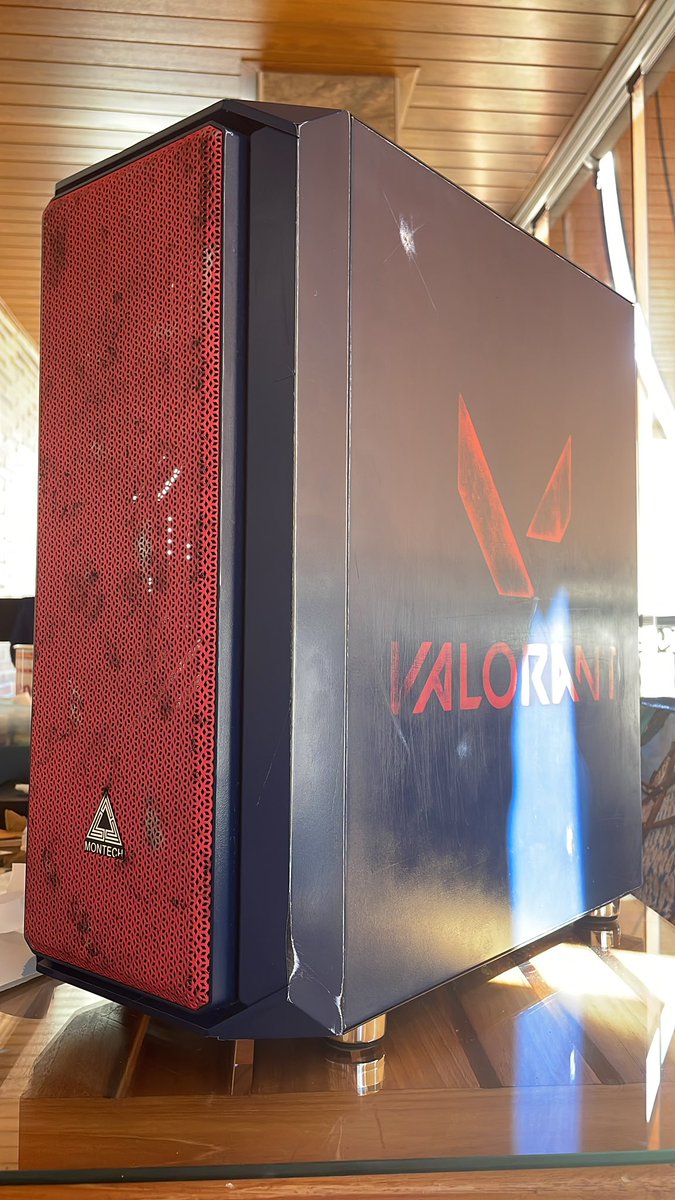 fiscalmodder's tweet photo. Esta semana presento el valorant casemod, un sorteo chulardo y un par de noticias más. @ASUSROGES @VALORANTes @NVIDIAGeForceES https://t.co/KAYAGrmm8Q