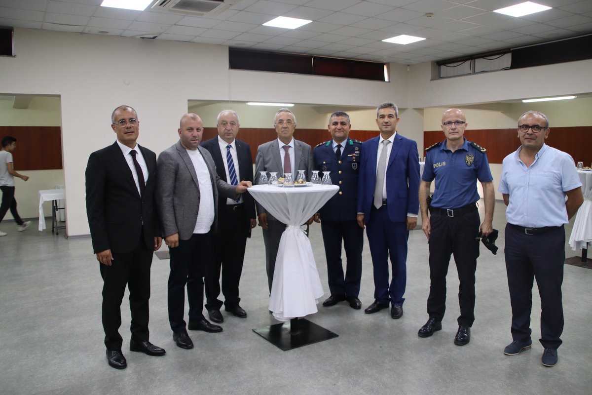 TC_Cigli's tweet photo. 2022-2023 Eğitim-Öğretim Yılı İlköğretim Haftası Kutlama Programı İsmail Rahmi Karadavut İlkokulu’nda gerçekleştirildi. 

Programa; Kaymakam Adnan Çakıroğlu, 2. Ana Jet Üs Komutan V. Yb. Özkan Yenigün, Belediye Başkan V. Ali Rıza Koçer de katıldı. https://t.co/l4sAo9NBwS