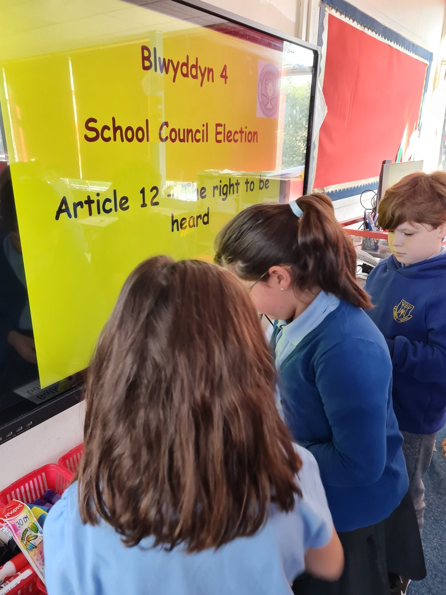 marys_rc's tweet image. School Council elections are complete in Blwyddyn 4. 
We are very proud to introduce our class representives for this year.
#sharingouropinions
#confidentcandidates 
#democracyinprogress 
#righttobeheard 
@StuartRRSA