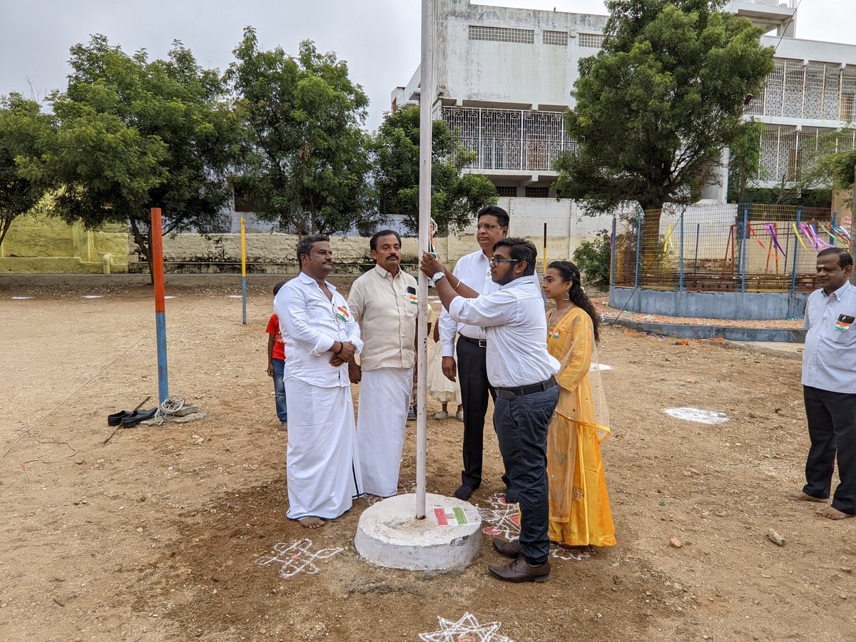 LReformerz's tweet photo. National Flag Was Hoisted 🇮🇳 by our Multiple District Chairperson of 324C Lion R.N.Karunanidhi along with our President Of the Leo Club Of KURICHI REFORMERZ Leo Gowtham and Ward Councillor Of Sidco, LIC Colony, Coimbatore https://t.co/QdqWVryr2R