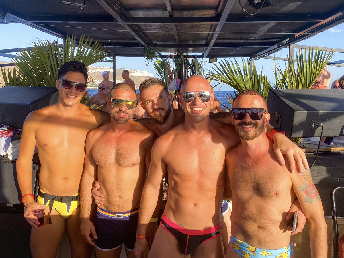 Tras unos días de descanso disfrutando de la isla, toca regresar a Madrid.
GRACIAS de corazón a toda la familia <a href="/FreedomPartyEsp/">FreedomParty</a> por una semana inolvidable en esta 5a Edición de <a href="/FreedomGayFest/">Freedom New Year Festival</a> 
¡Nos vemos del 29 de Diciembre al 2 de Enero en la New Year’s Edition!
¡Os quiero! ❤️