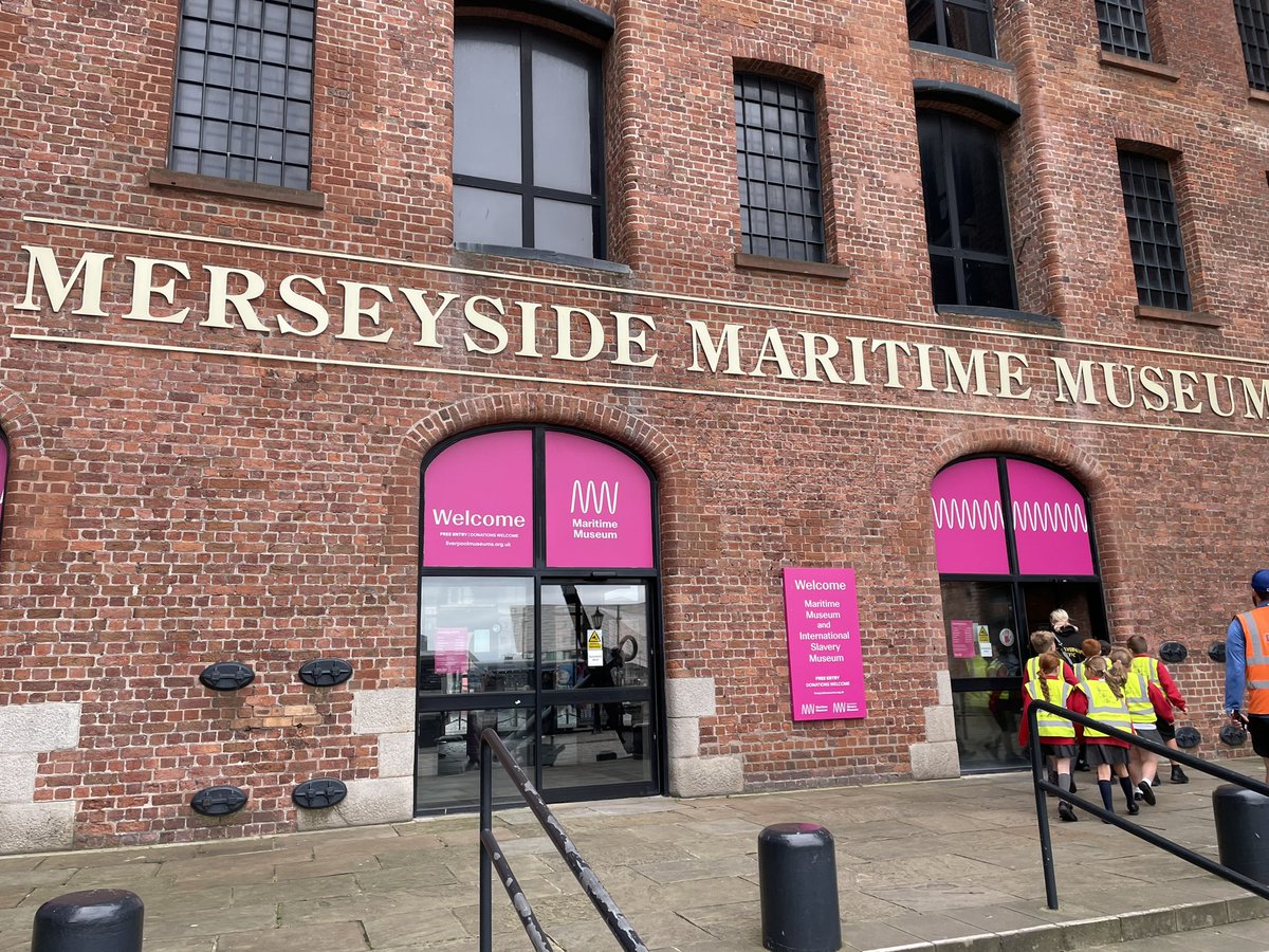 Year 5 have arrived at the Liverpool Slavery Museum