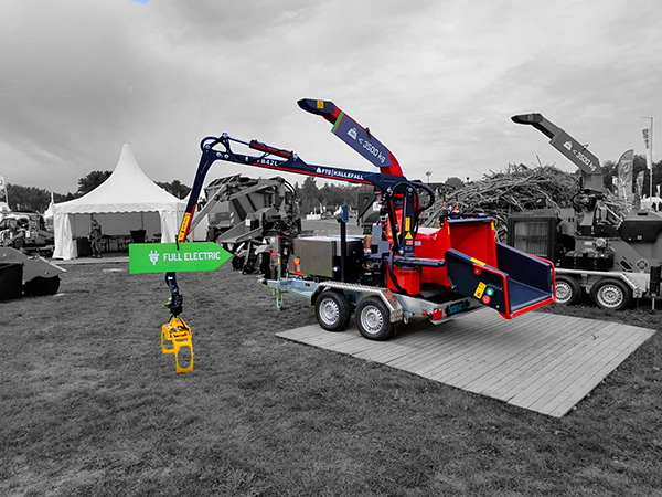 Bij Ufkes Greentec zitten we niet stil! Op de beurs <a href="/GroenTechniek/">GroenTechniekHolland</a> introduceren wij onze nieuwste ontwikkeling: de Greentec Cheetah 30/80E. Nieuwsgierig naar deze FULL ELECTRIC versnipperaar? Kom langs op onze stand nummer 7.02, en we vertellen u graag meer.
Team Ufkes Greentec