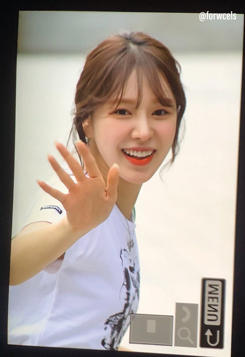 forwcels's tweet photo. 20220914 - SBS Radio Preview

Hola Hola👋🏻👋🏻

#웬디  #레드벨벳 
#WENDY 
#RedVelvet https://t.co/UcSkpqqNQG