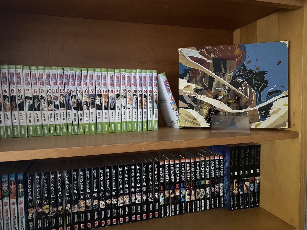 skurbery's tweet photo. Je l’ai enfin reçu !!! Merci infiniment @Made_by_lyse pour cette peinture d’Ichigo qui vient embellir ma bibliothèque 😍 https://t.co/LDPO97BFhv