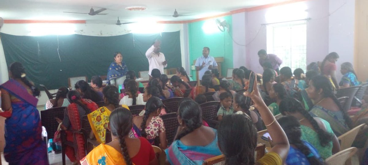jrsampathkumar's tweet photo. Technical explanation for SHG members on CM_BSF android app for CM Breakfast Scheme Launch on 15-09-2022 #CMBSF #Tnega https://t.co/Cey0dj17IO