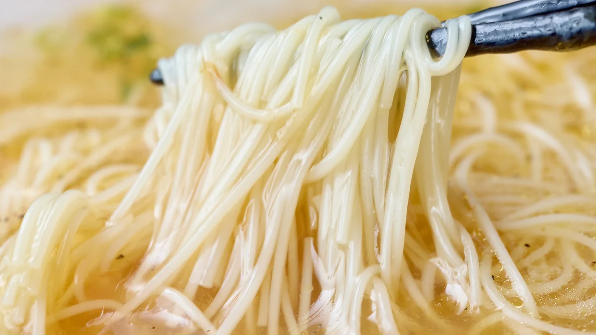 素麺が余ってしまっている方必見！すごく簡単で美味しそうな素麺レシピ！