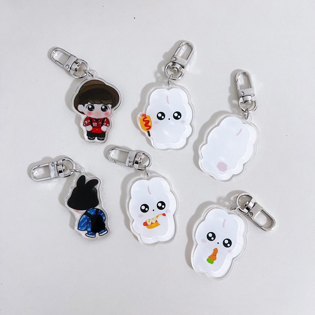 KsoulShop's tweet photo. [🇲🇨INA] Baby Rabbit Keyring
by
@peachshake_jk

💰 150,000 IDR  (✅EMS &amp;TAX &amp;  DP)
📅 17 Sept' 22
📌 https://t.co/E4TSBC3EHA

#bts #btskeyring #ksoulshop_bts #ksoulshop_keyring #jungkook https://t.co/PzcEf1UptQ