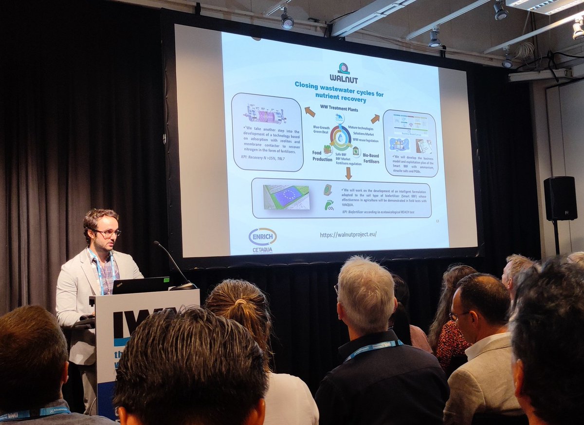 CMCastroBarros's tweet photo. Álvaro Mayor from @CETAQUA presenting at #WWCE2022 the potential of nutrient recovery from  #WWTPs as a circular and #lowcarbon solution
@walnut_project @IWAHQ https://t.co/wxtsovgJCR