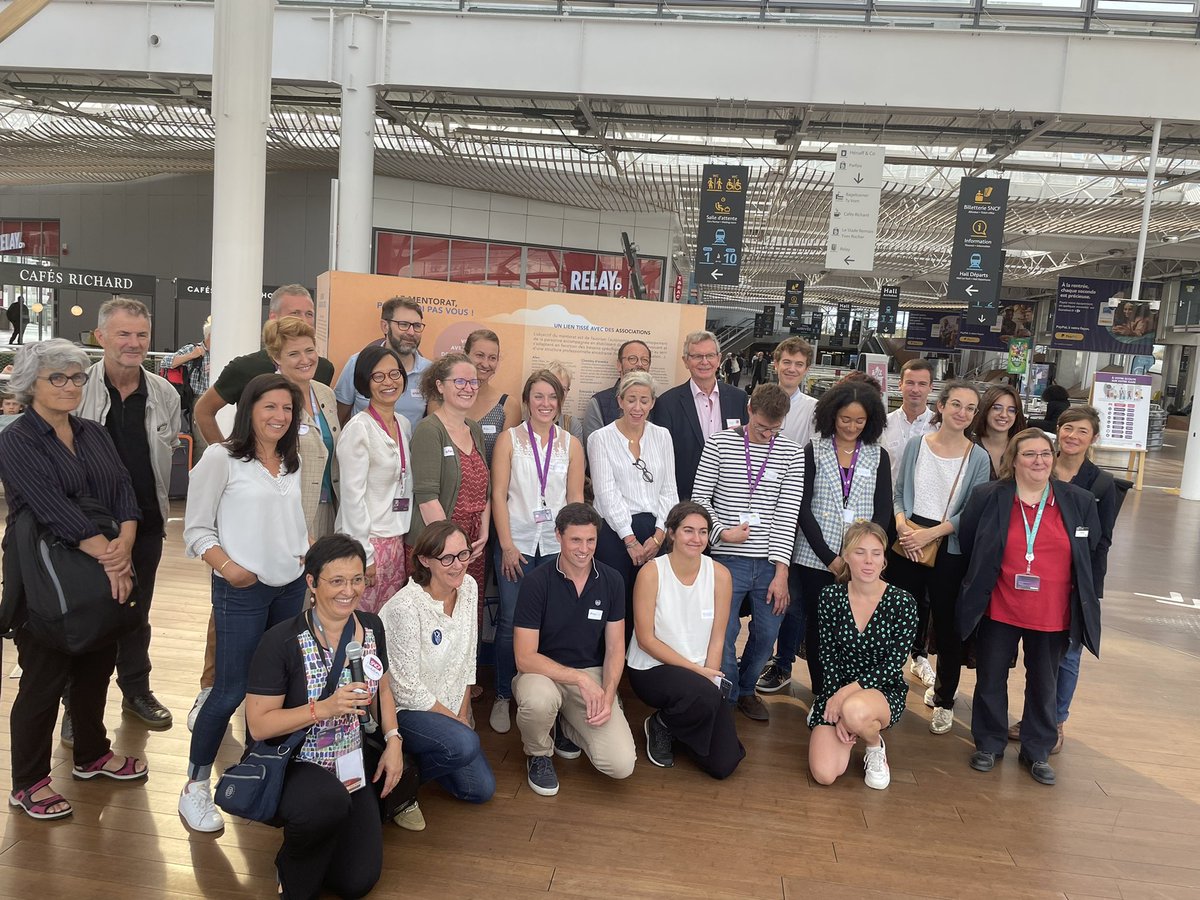 [ 🙏🏻 #solidarite 🙏🏻 ] De très beaux échanges ce matin ! Merci à toutes les associations qui œuvrent au sein du <a href="/CollectifMentor/">Collectif Mentorat</a> !