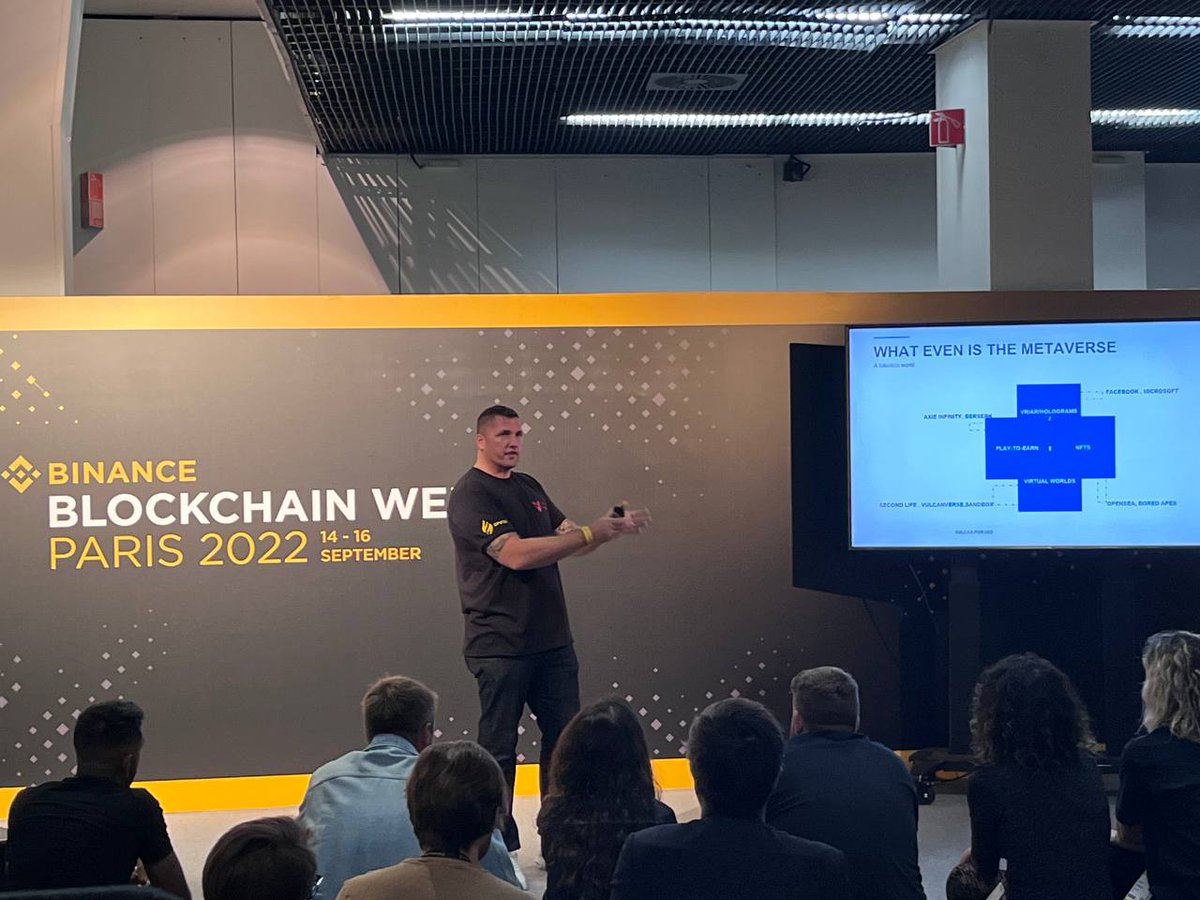 binance's tweet photo. FYI, there's also a free workshop right now at the #BinanceBlockchainWeek 

We have one of our event exhibitors, @VulcanForged to share an insightful session about NFTs, P2E, and the metaverse. https://t.co/vxDptCGkX7