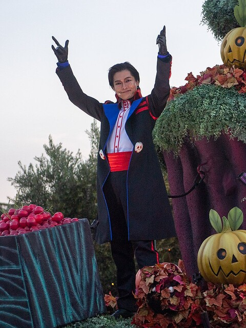 かつてディズニーシーで人々を沼に突き落としたヴィランズの手下が4年ぶりにランドで復活しどよめく皆さん Togetter かつてディズニーシーで人々を沼に突き落としたヴィランズの手下が4年ぶりにランドで復活しどよめく皆さん Togetter
