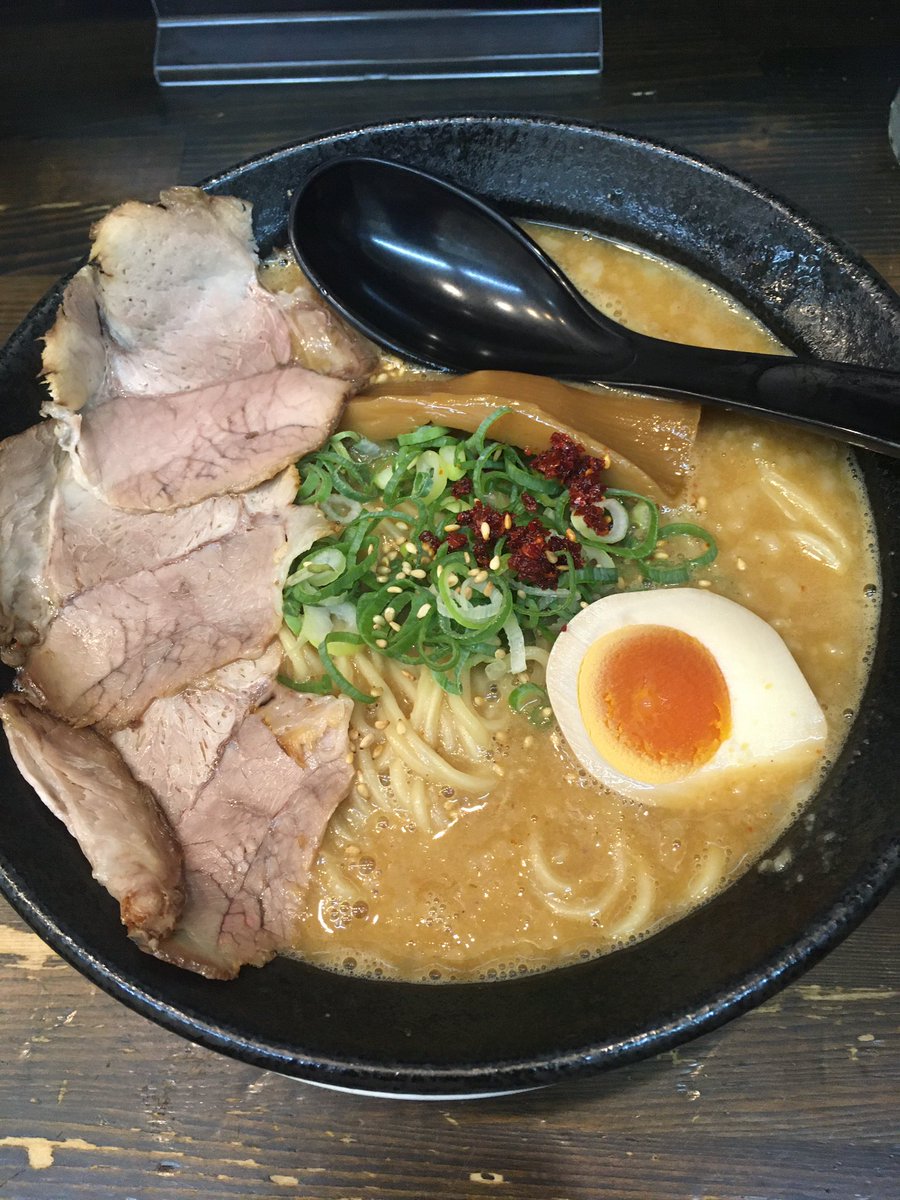 t520628k's tweet photo. ＃ラーメン　＃津市　＃生ビール
＃一番搾り　＃麦一等兵　

美味い
良い店
ビールの継ぎ方上手 https://t.co/8vsBdk3T5H