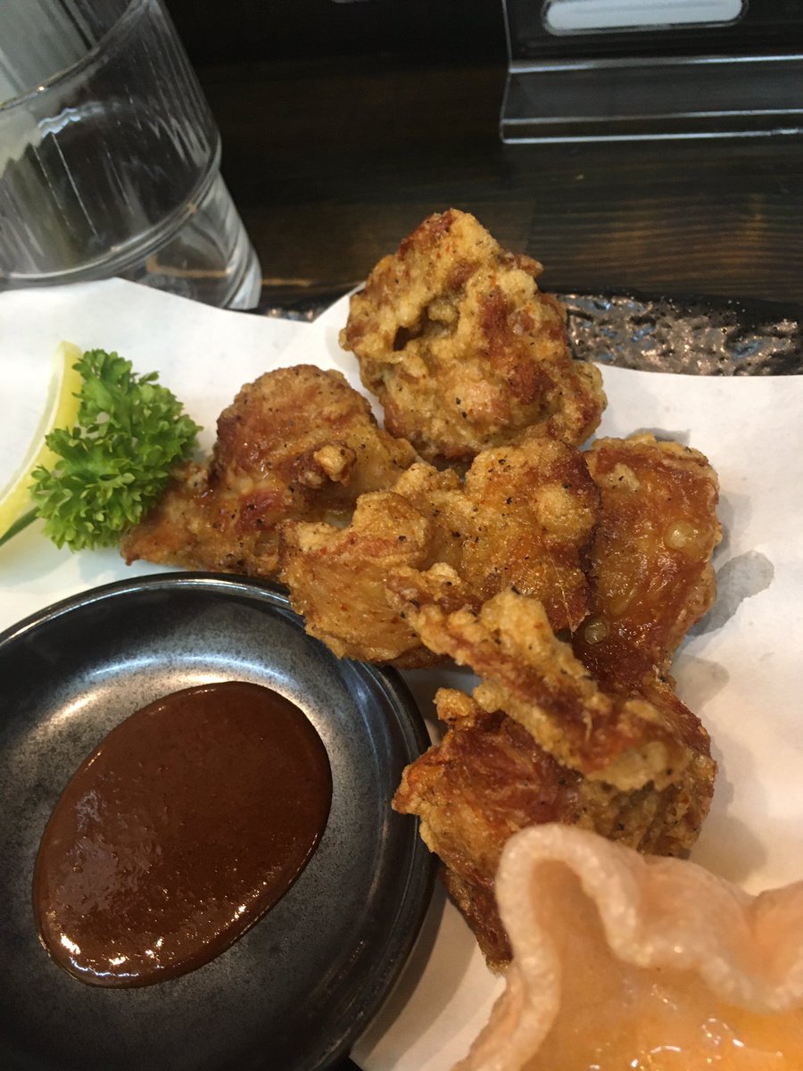 t520628k's tweet photo. ＃ラーメン　＃津市　＃生ビール
＃一番搾り　＃麦一等兵　

美味い
良い店
ビールの継ぎ方上手 https://t.co/8vsBdk3T5H