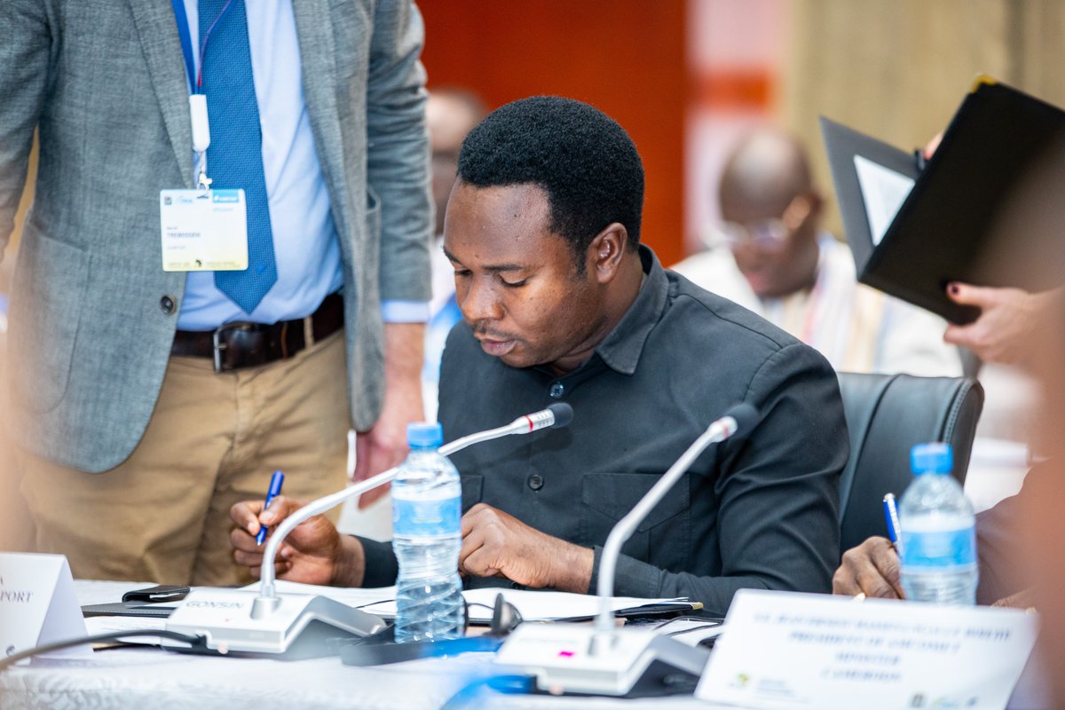 vincentgabaglio's tweet photo. A wrap from first days of the 15th @eumetsat User Forum in #Africa
🎨Africa welcomed the #ASAP artwork on its soil
🖊️signature of the Dar es Salaam Statement for #MTG and #AMSAF
🥁 An inspiring opening ceremony
More to come!
@AMCOMET @tma_services @AU_DARBE @GMESAfrica @EUinTZ https://t.co/RiZMw6dtBb