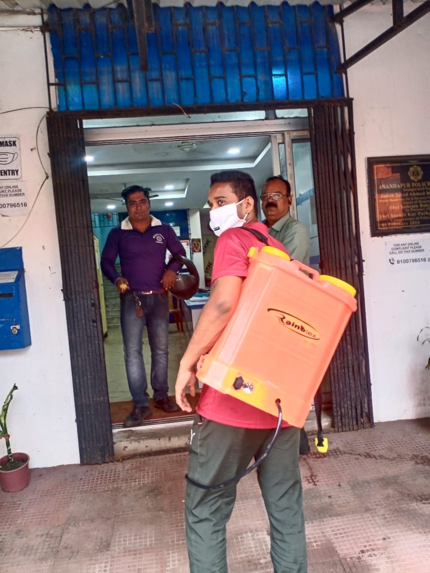 Each &amp; every day our disinfectant team is always at your doorstep to ensure your safety from CORONA VIRUS.. Maintain Healthy Norms..
#WeCareWeDare
Today, 14/09/22, our team has duly disinfected a large arena of East Division, ED..
<a href="/CPKolkata/">CP Kolkata</a> 
<a href="/KolkataPolice/">Kolkata Police</a>