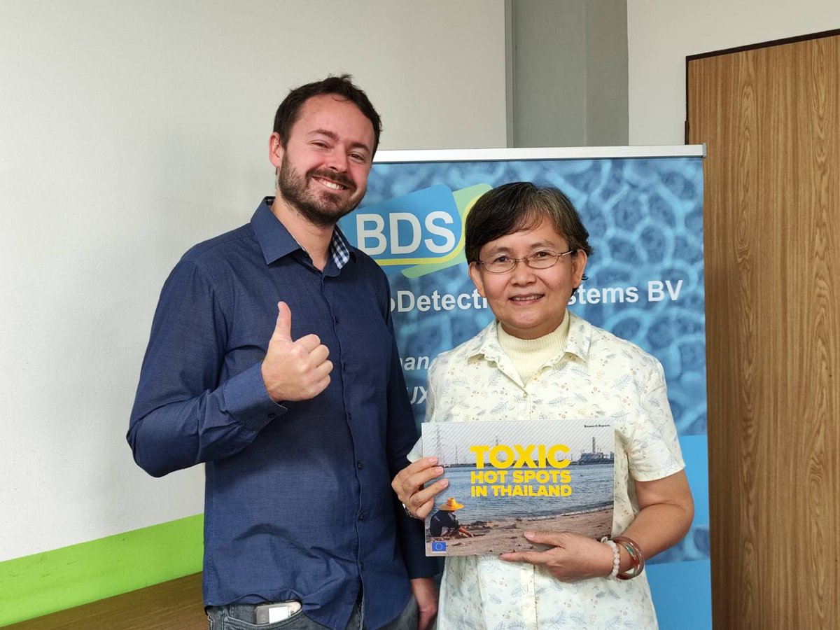 EarthTH2009's tweet photo. #EARTH at #BioDetectors Conference #Prague Day 2 -
Penchom Saetang (@PenchomEarthth1) discuss #Thailand's toxic hotspots studied in joint investigations with @arnikaorg
Thai citizens are still affected by #IndustrialPollution today
Full book: https://t.co/DixFsws131 https://t.co/OHRXFrVHa6
