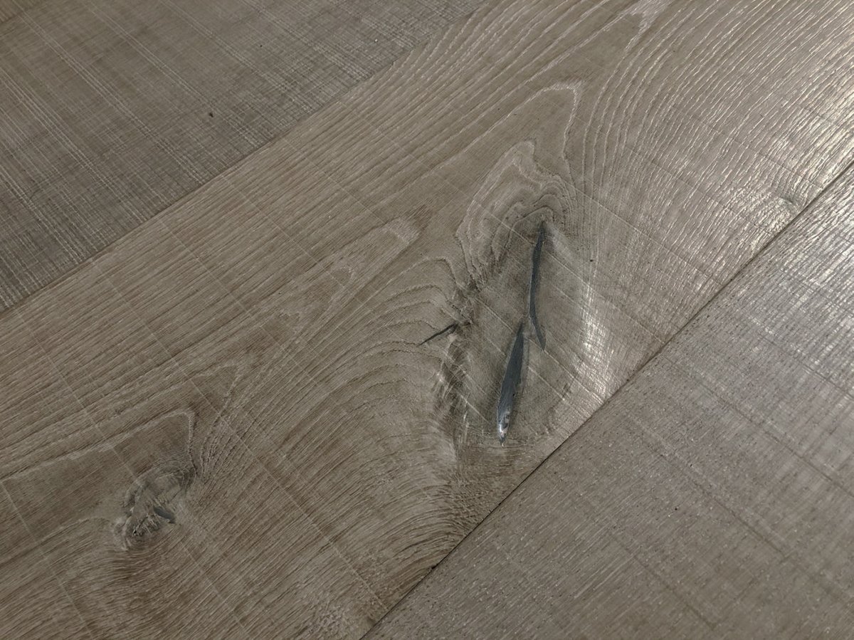 jiang07030615's tweet photo. Thank you very much for Alistair choosing our Distressed Saw Marks flooring😘.
#flooring #woodflooring #engineeredflooring #beautifulfloors #interiordesign #designinspiration #renovationproject #renovationideas #homedecor #architecture #floorplan #renovation #building https://t.co/sYJ1OippUn