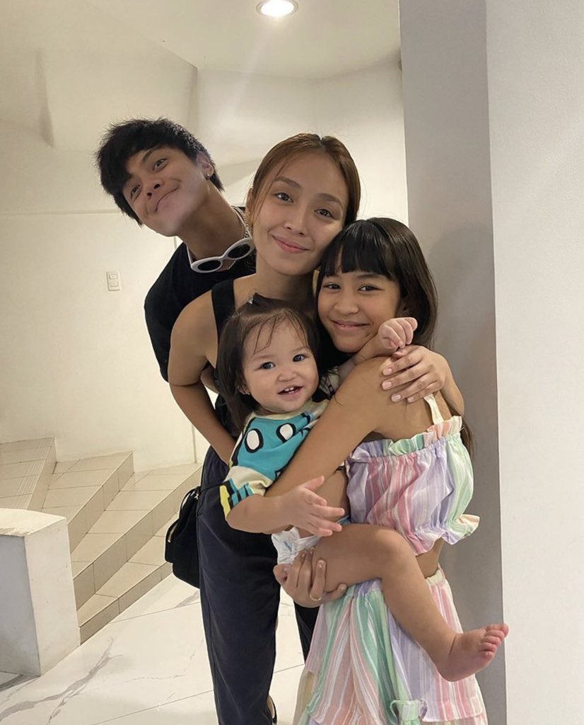 KATHTropaOFC's tweet photo. “Cycle 8…… see you in 2weeks! 🎬
#LQWithTheBalis” 🥹💛

https://t.co/XMpDhE5Cd7
@bernardokath @imdanielpadilla @min_bernardo @chryslermarco
#2Good2BeTrue #2G2BT #KathNiel
#KathrynBernardo #DanielPadilla https://t.co/XEh0FKimst