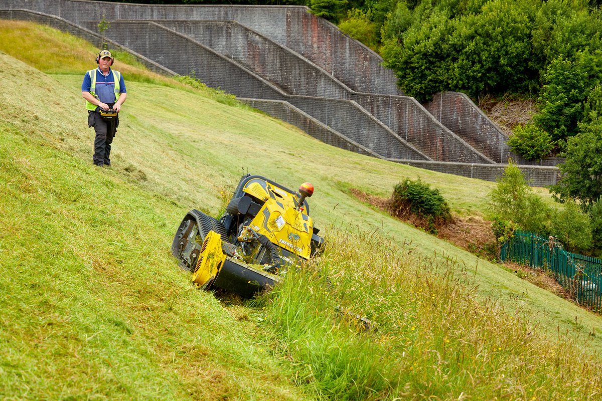SAP_Landscapes's tweet image. Sometimes vegetation needs to be controlled on terrain that isn’t suitable for traditional mowers. This is where a remote controlled mower becomes invaluable, such as for this recent embankment grass cutting project for a client.
#customerservice #landscapemaintenance