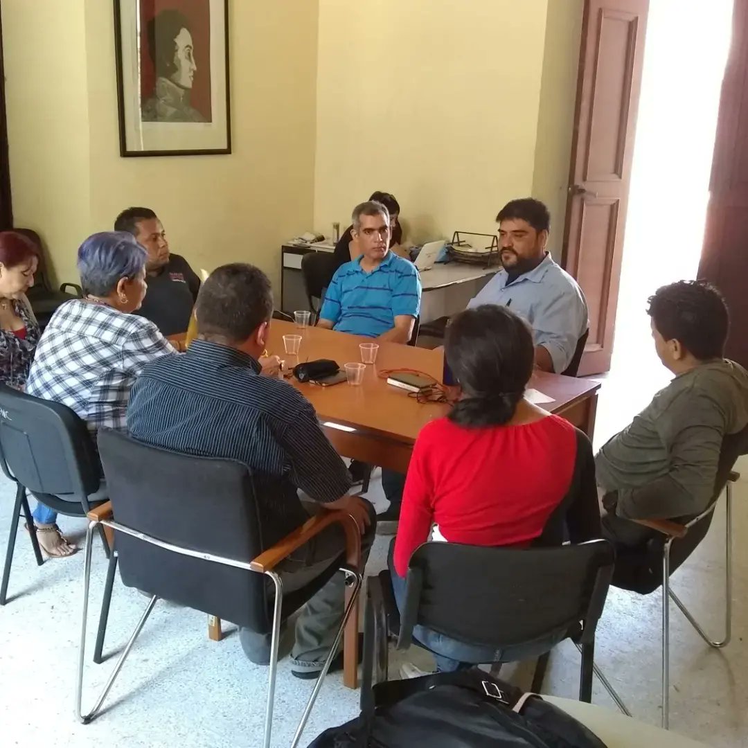 Reunión de planificación de actividades del Gabinete Cultural Barinas con los entes adscritos, MCCA, Librerías del Sur, Red de Arte, colectivo Patacaliente, juntos todo es posible <a href="/RaulRuizJ/">Raúl Ruiz Jurado</a> <a href="/RubenDarioRocaB/">Rubén Darío Roca</a>