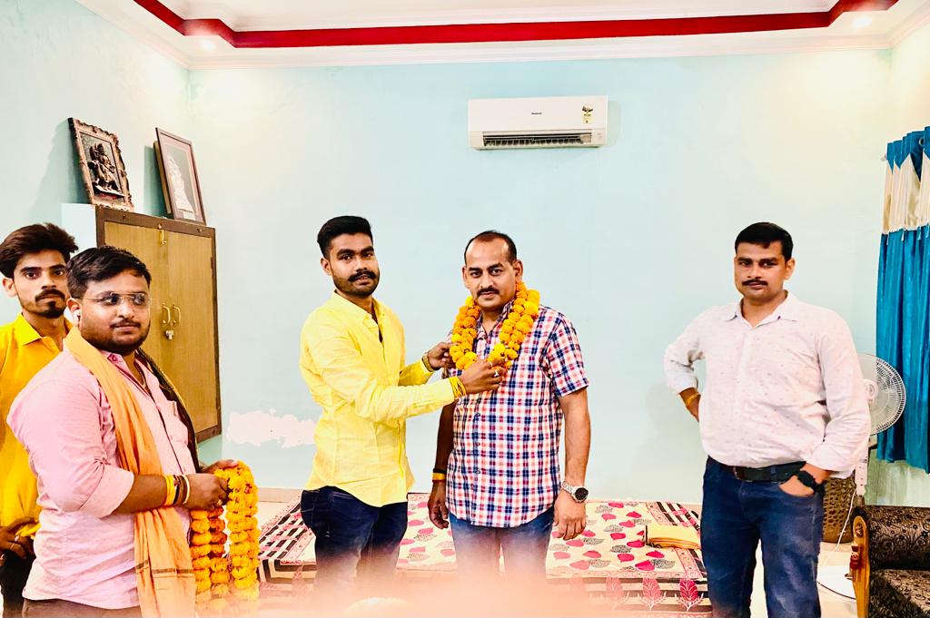 #युवाओं_के_प्रेरणास्त्रोत_और_मार्गदर्शक, #बाराबंकी_राजनीति_के_कोहिनूर ,#अद्वितीय_व्यक्तित्व,#ओजस्वी_वक्ता, #युवा_हदय_सम्राट 
#आदरणीय_चाचा_जी #ब्लाक_प्रमुख_त्रिवेदीगंज_श्रद्धेय_श्री 
#सुनील_सिंह_जी_को_46वें_जन्मदिन_की_ढेरों_बधाई #एवं_अनंत_शुभकामनाएँ 💐🎂
<a href="/sunilsingh_0077/">Sunil Singh</a>
