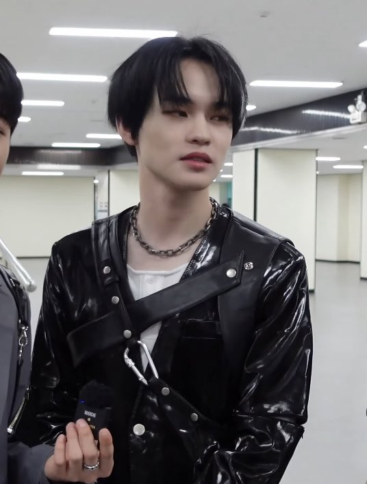 zhonghourly's tweet photo. #CHENLE #천러 #辰乐 https://t.co/eEXaytnvzn