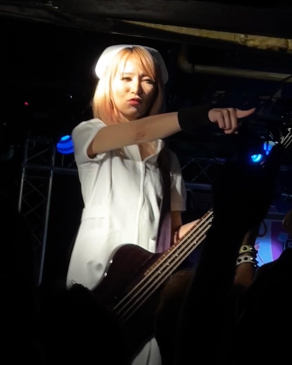 PUNKLOVE1208's tweet photo. 先日からFATESの解散ライブレポが沢山上がってきてて、それ見るたびに「えぇライブやったなぁ〜」って思い出す✨
他のレポに関してもそうやけど、観に行けなかったライブレポって嬉しいし、やっぱりライブ行ったらライブレポして欲しいね🎶 https://t.co/EU58bL8xoJ
