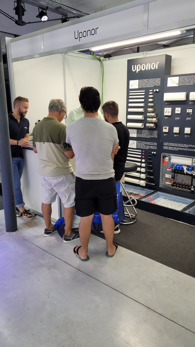 Uponor_ES's tweet image. Volvemos con energía renovada para estar muy cerca de todos los profesionales del sector. 📢Esta semana estamos en Mallorca, apoyando a @BongrupB en su feria 💪