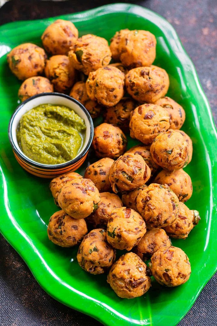 Ticklingpalates's tweet photo. Medhu Pakoda or Pattanam Pakoda for evening snack time.
Recipe - https://t.co/JOcM9KeJhD https://t.co/CqLXEXtsok