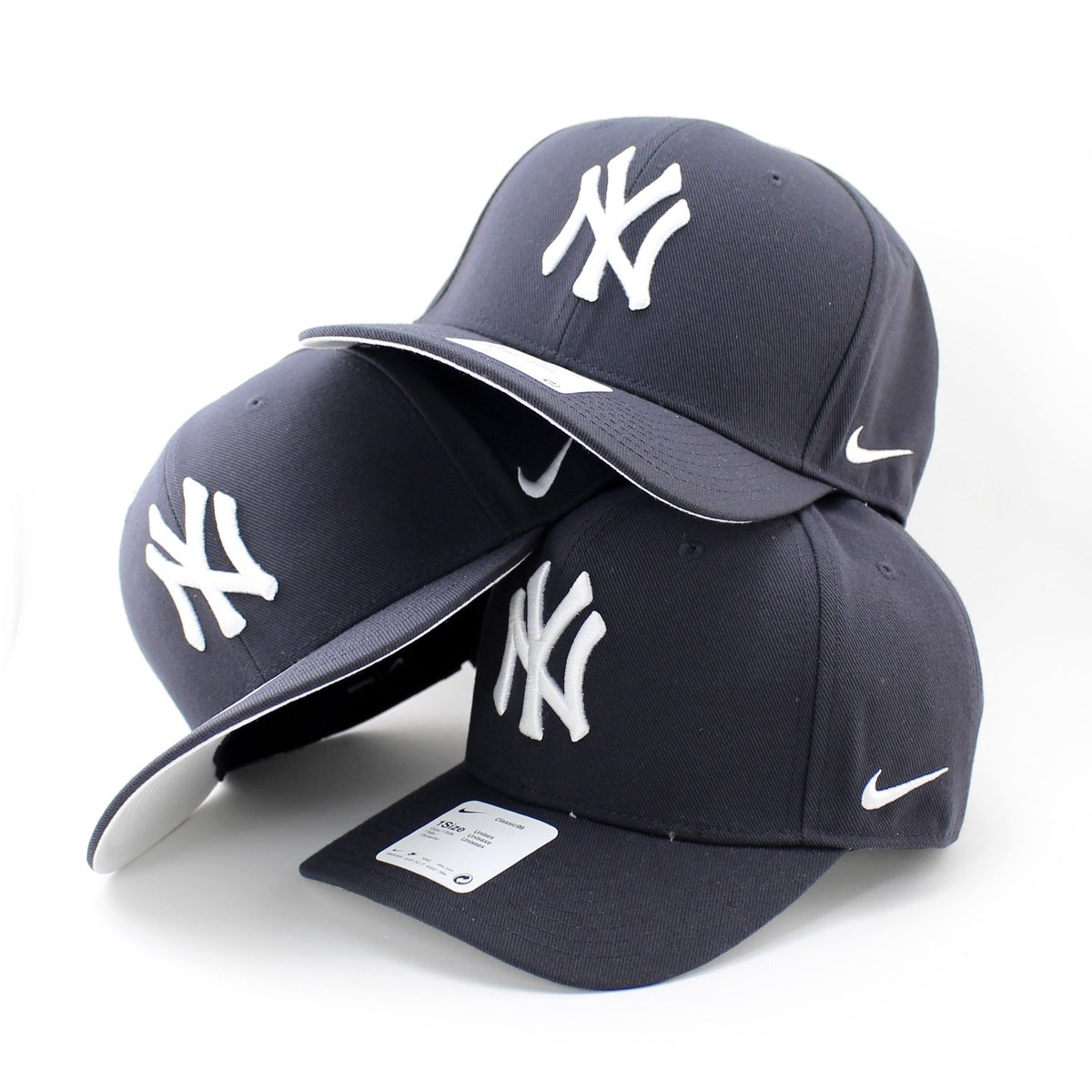 amazingstore's tweet photo. On sale tomorrow, 9.15 at 19:00
お待たせいたしました。
最近のお問い合わせランキング1位、Nike Classic 99 Yankeesが到着しました📦👏✨
明日、19時から発売予定です。
宜しくお願い致します。
#Nike #Classic99 #AmazingstoreNike https://t.co/NfUGiWnfnf