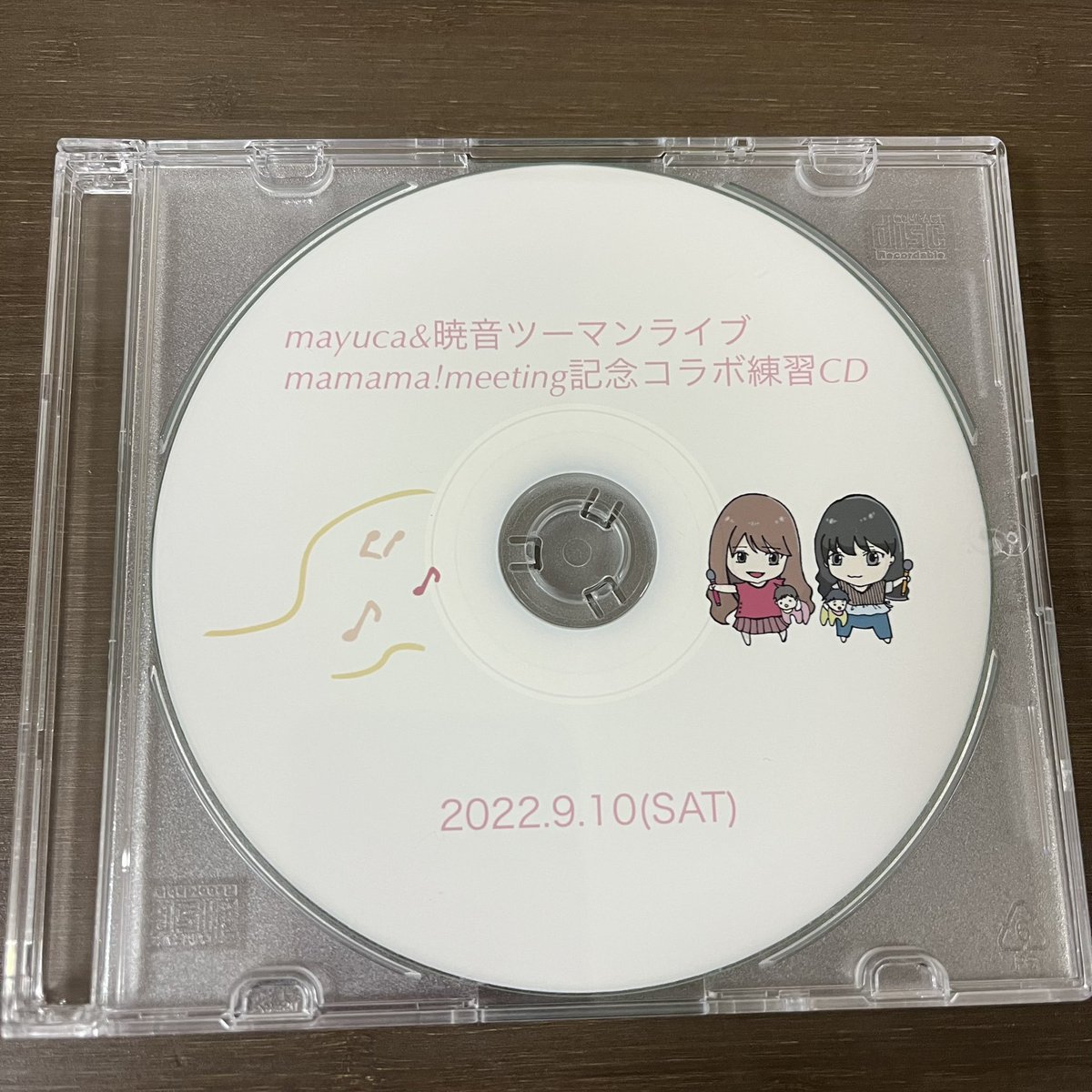 mayucainformat1's tweet photo. まゆたんが一枚一枚焼いて
盤面印刷したやつ、、、

昨日ネットショップに
出し忘れてた｡ﾟ(ﾟ´ω`ﾟ)ﾟ｡
ごめんなたい😣

mayuca✖︎暁音コラボCDも
是非聴いてみてね🫶

収録曲　1.カブトムシ
　　　　2.再会(LiSA✖︎Uru)
               3.ホールニューワールド

https://t.co/ZrvUsqaHzM https://t.co/GphJHWXjFp