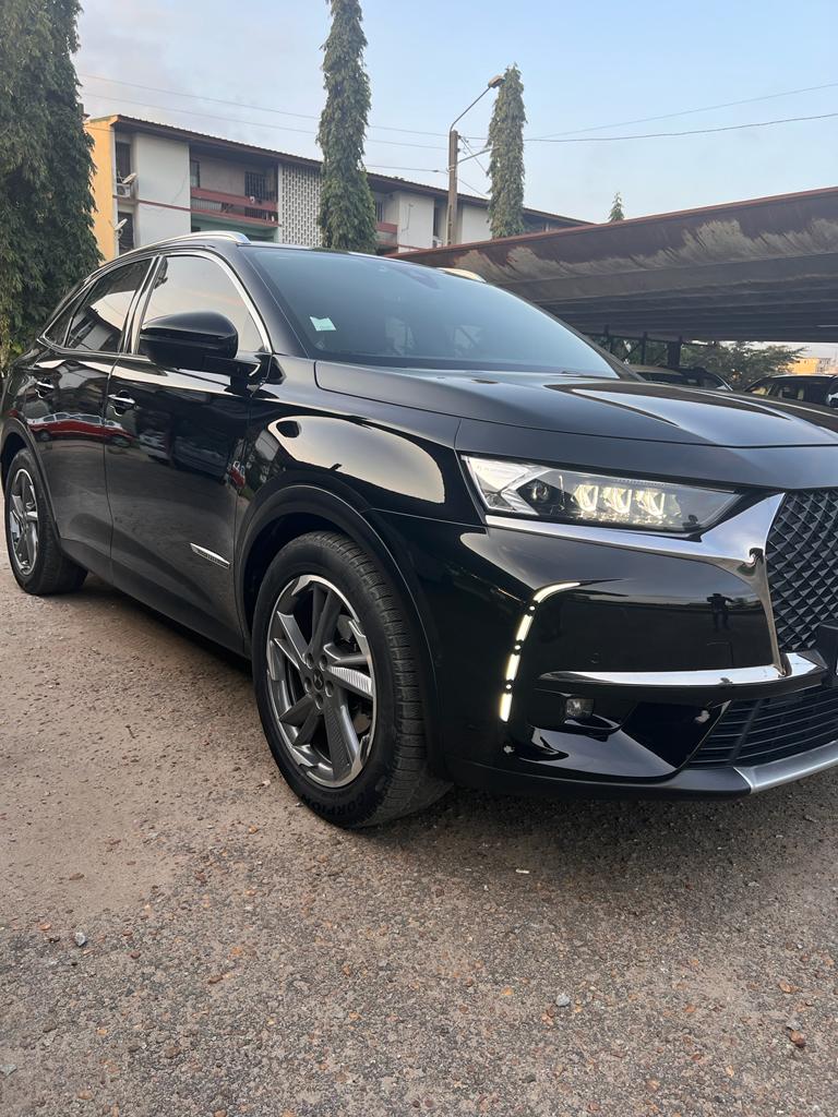 KOUAMEBLANDINE4's tweet photo. Une voiture...une personnalité... https://t.co/BDNG4sk4qC