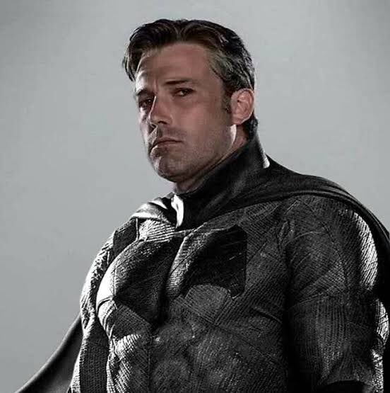 Itssan17's tweet photo. Batfleck is perfection in all media 🦇🔥 https://t.co/JgDKmaFtbc