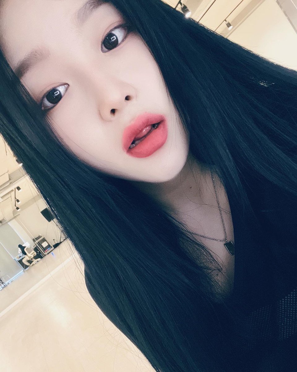 [#승은]
메롱 ㅎㅎ 카페에 편지썼으니까 다들 읽어줘요🥰
#밴디트 #BVNDIT