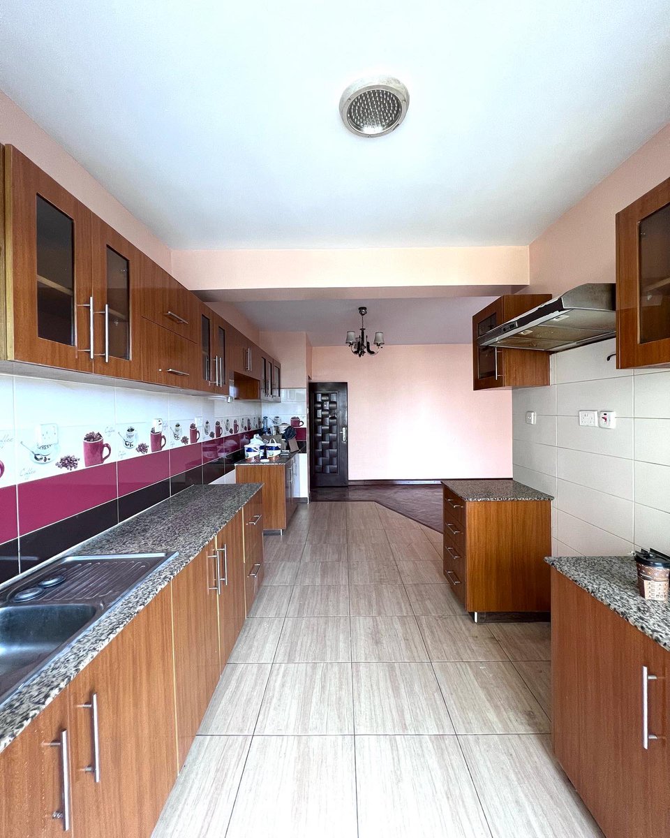GoldmutG's tweet photo. FOR RENT 

3 Bedroom All En-suite at Kilimani for Kshs.75K 

~Price Inclusive of Service charge
~High speed lifts
~Common area back up generator 
🚫Pets 

📞 0733798182 https://t.co/hN32RQaHTN https://t.co/vW4vwsXyFH