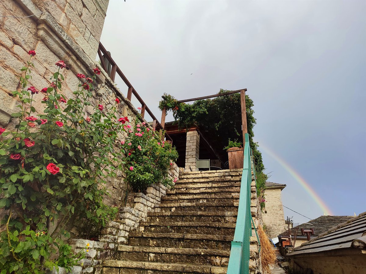 OldSchool_Hotel's tweet image. Συρράκο τού Αυγούστου...
#stigmes #2022